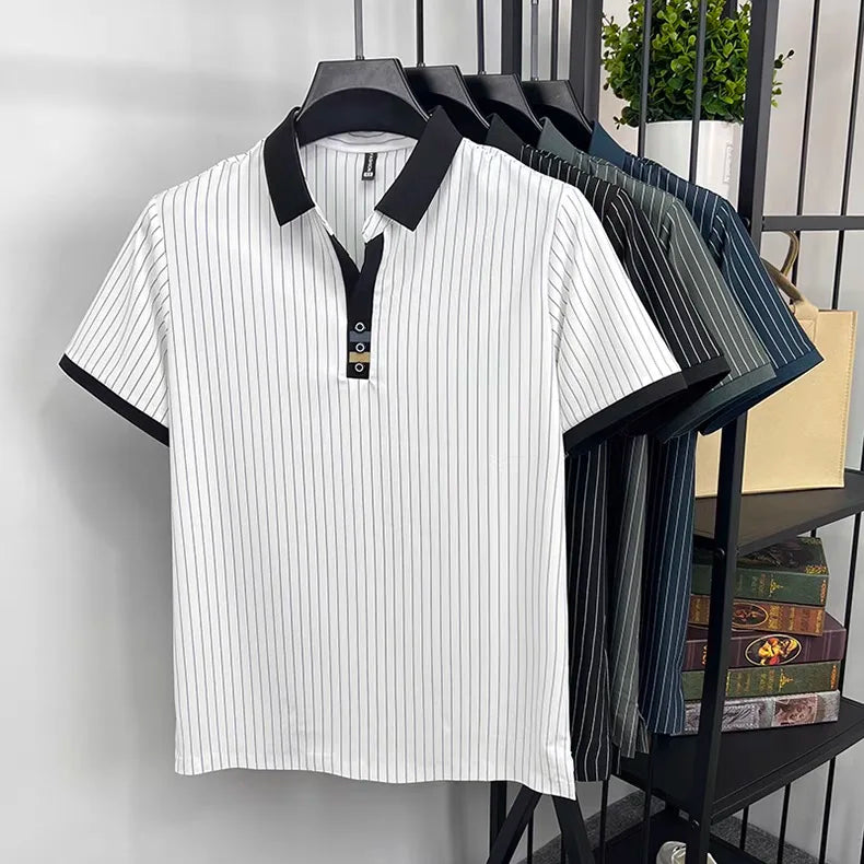 Camisa pólo masculina  com design listrado